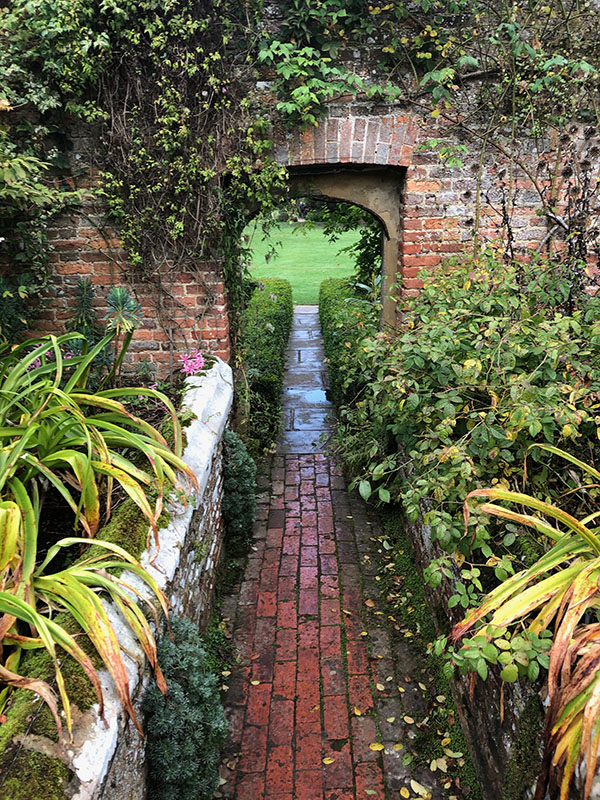 Sissinghurst Castle Garden. Photo fifty.