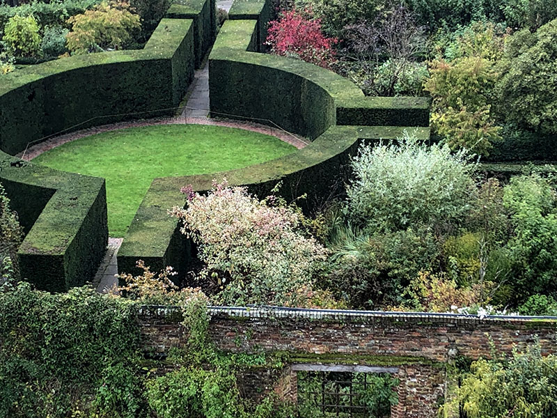 Sissinghurst Castle Garden. Photo thirteen.